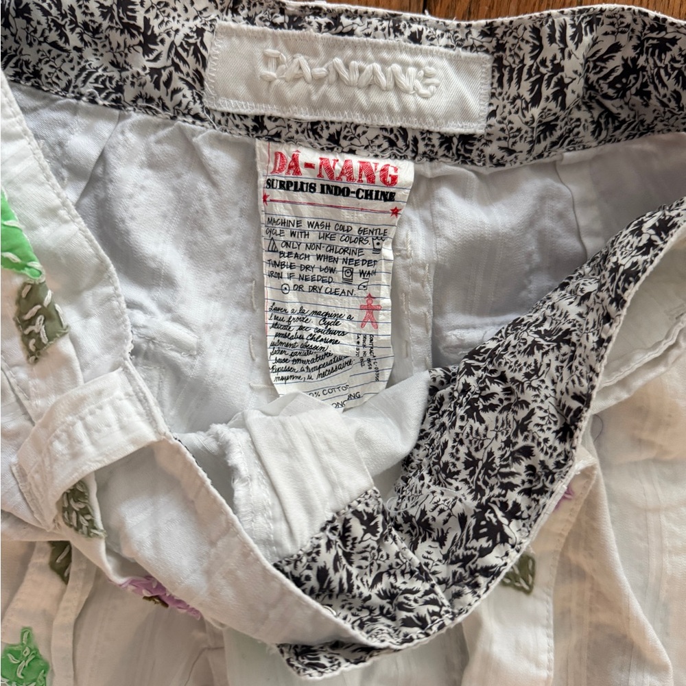 Da-Nang White Pants with Black Floral Waistband - Picture 3 of 5